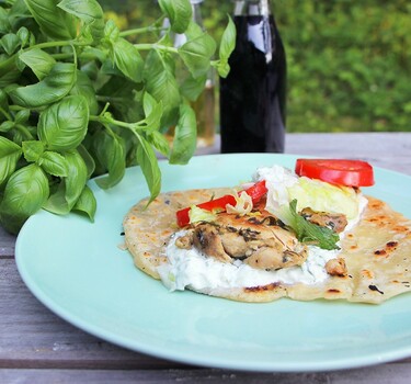 Piadina met kip en tzatziki