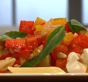 Penne met paprika en geitenkaas