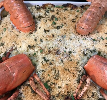 Mac ‘n’ cheese lobster