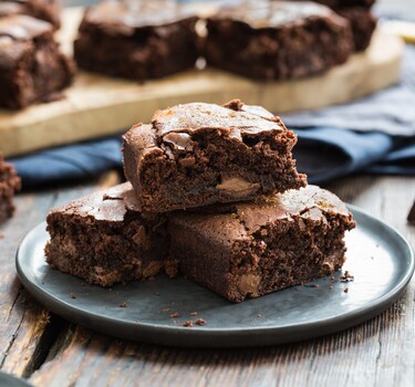 Chocoladeletterbrownies (met stukjes chocoladeletter + speculaaskruiden)