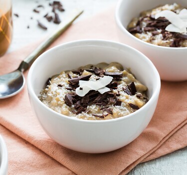 Makkelijke rijstpuddinkjes met kokos en koffie 