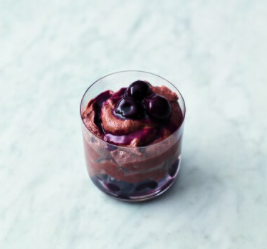 Chocolademousse met kersen