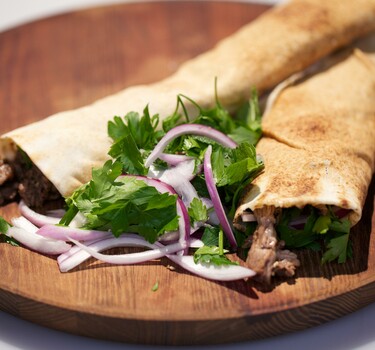 Libanees broodje shawarma