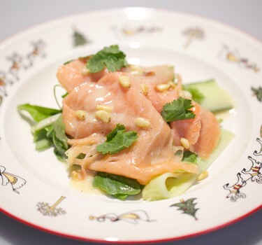 Gerookte zalm met witte chocoladevinaigrette