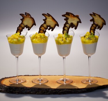 Hawaii tofumousse met tropical salsa