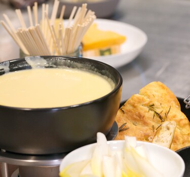 Kaasfondue met Hollandse kazen