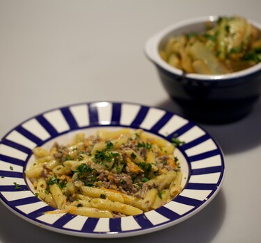 Penne met witte bolognese