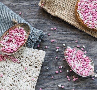 Beschuit met muisjes