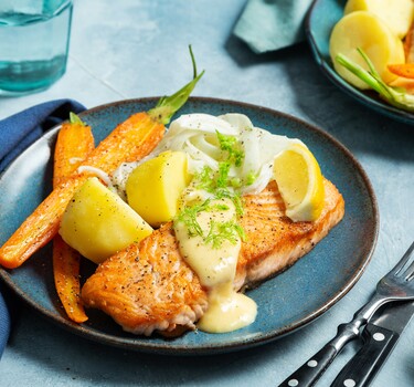 Zalm met aardappel, venkel en aioli