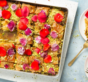 Baklava met pistache en rozensiroop