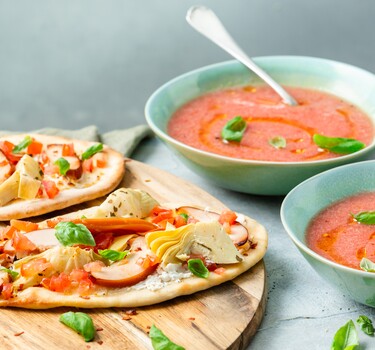 winkel kip mager Makkelijke pizza met gerookte kip en gazpacho - 24Kitchen