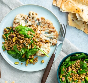  Bloemkoolsteak met salade