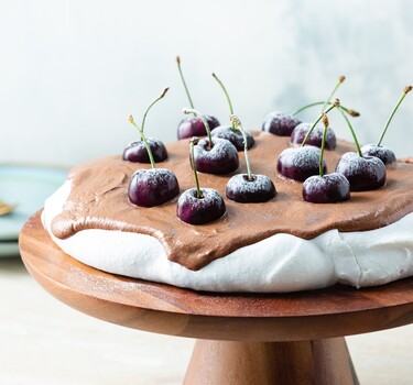 Pavlova met pure chocoladeroom