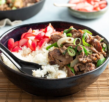 Koreaanse bulgogi rijstbowl