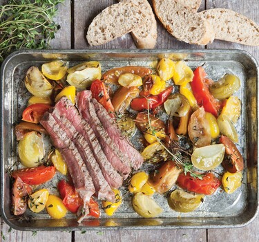 Gemarineerde biefstuk met geroosterde tomatensalade 