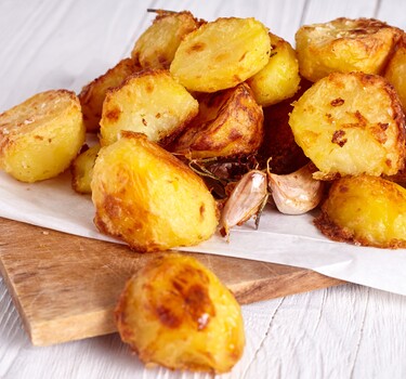 Krokante aardappels bakken