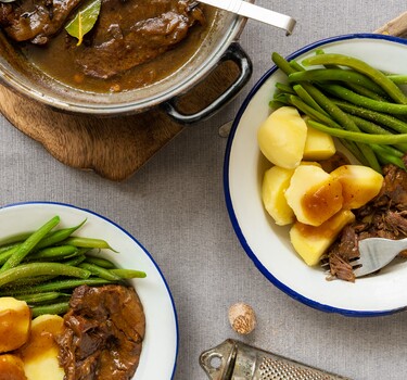 Draadjesvlees met aardappelen en sperziebonen