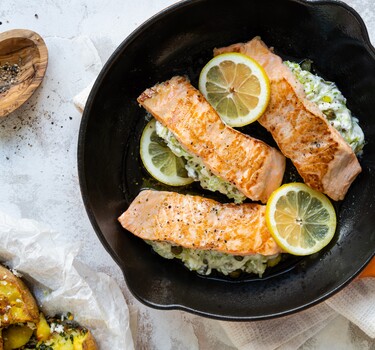 Gevulde zalm  met smashed potatoes