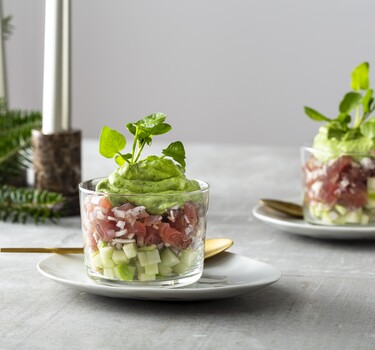 Tonijntartaar met avocadocrème