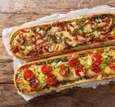 gevuld stokbrood met gehakt