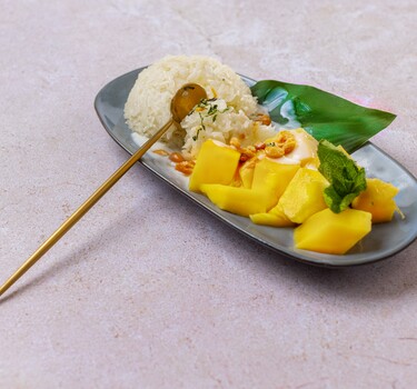 Mango sticky rice