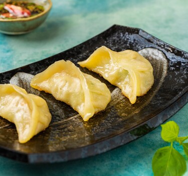 24Kitchen-AsianStreetFood- Gyoza_1.jpg