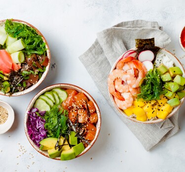 poké bowl met krokante kip