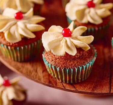 Altijd feest! Fruitcupcakes met Bloemen