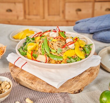 Snel met Miljuschka: Frisse start Geroosterde tofu met noedelsalade 