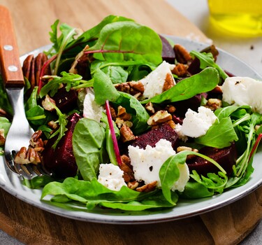 Salade van postelein en geitenkaas