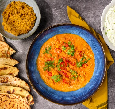 Butter chicken met naan