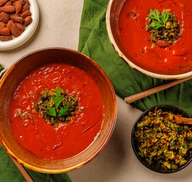 oma's tomatensoep met basilicum met twist