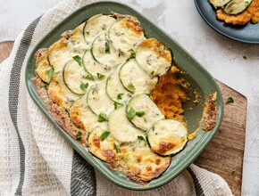 Courgette-gratin met zoete-aardappelpuree