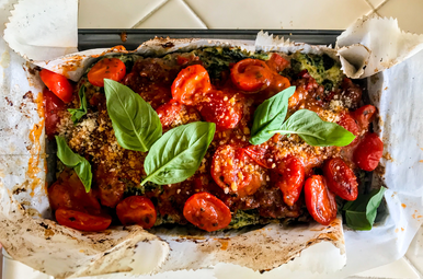 Italiaans gehaktbrood met tomaat en mozarella