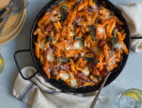 Penne schotel met chorizo