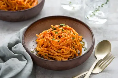 nationale week zonder vlees - pasta met romige paprikasaus