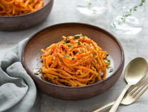 nationale week zonder vlees - pasta met romige paprikasaus