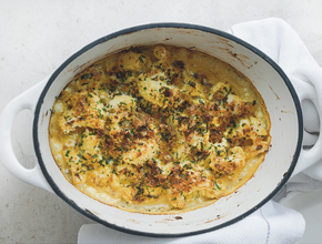 Ovenschotel met bloemkool, mosterd en kaas