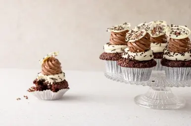 Driedubbele chocoladecupcakes