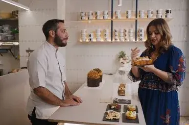 Conceptueel dessert panettone van zuurdesem Athene