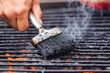 vet bbq schoonmaken