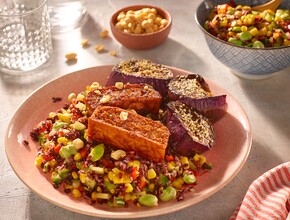 Zwarte-rijstsalade met tofu
