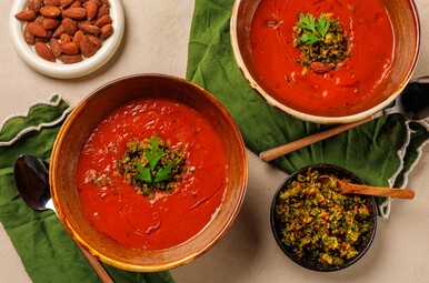 oma's tomatensoep met basilicum met twist