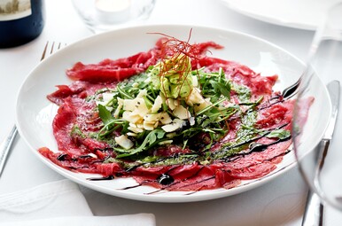 carpaccio op een bord