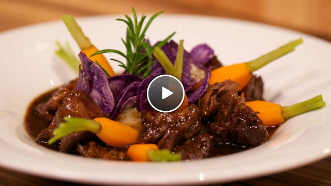 Stoofpotje van ossenstaart met truffel-aardappelpuree-image