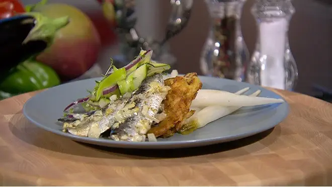 Zoetzure ijspegels met sardines