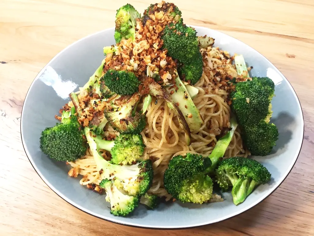 Spaghetti met ansjovis en broccoli