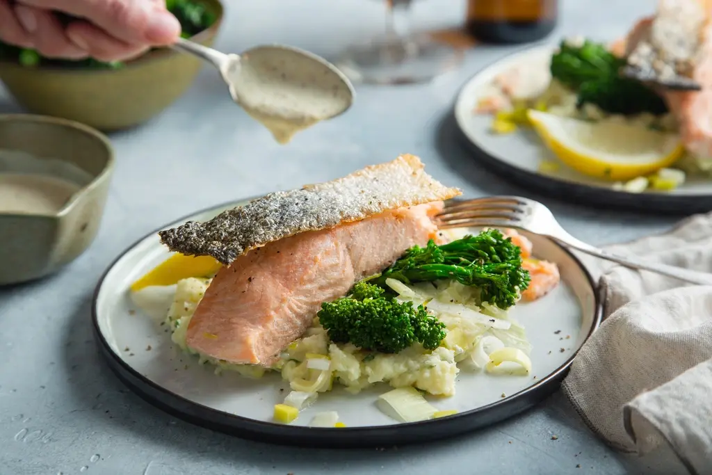 Dragon-pastinaakpuree met zalm uit de oven