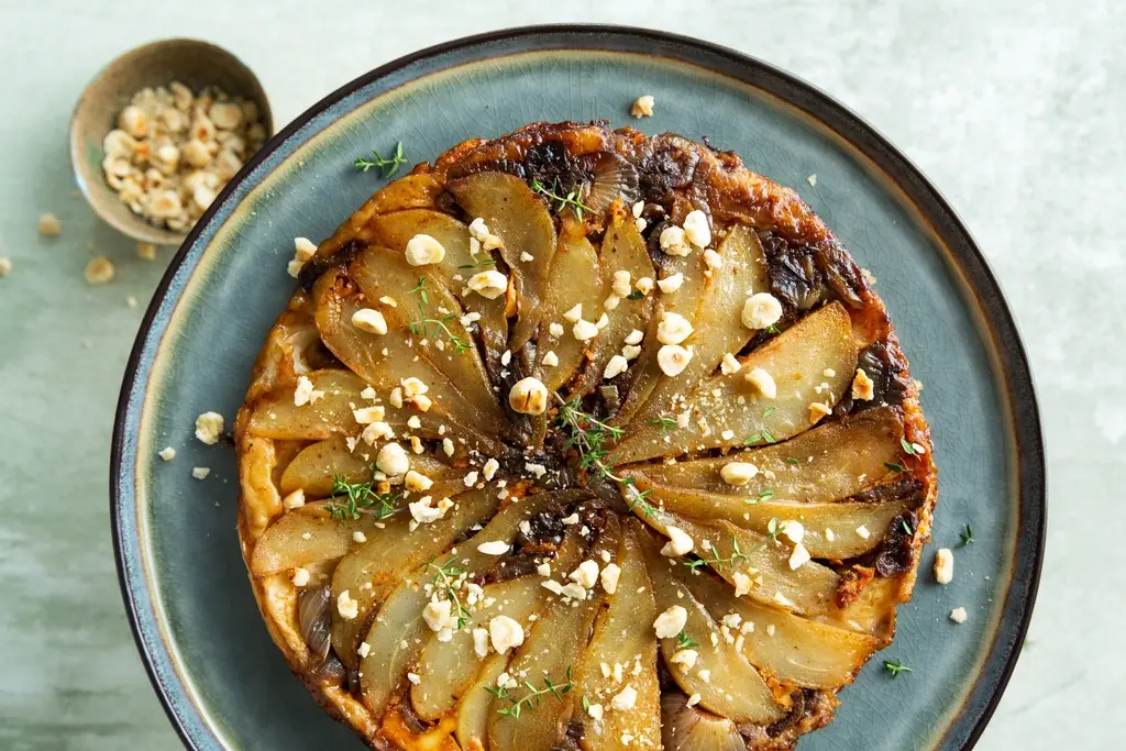 Tarte tatin met brie en peren