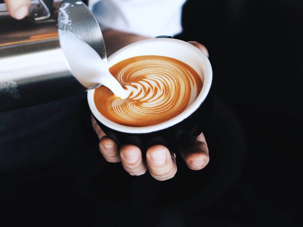 beste barista ter wereld deelt zijn geheim: zo maak je thuis geweldige koffie - 5 tips om thuis lekkere te maken